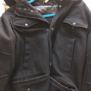 I’m selling a coat jacket for cold